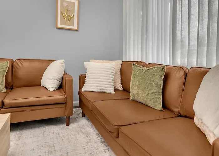 Modern 3br Quiet Area Family Friendly Apartment Decatur