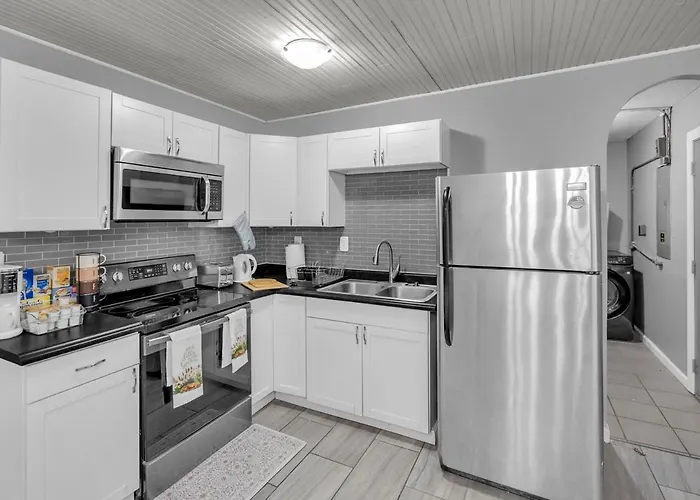 Modern 3br Quiet Area Family Friendly Decatur