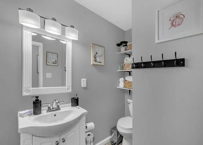 Apartment Modern 3br Quiet Area Family Friendly Decatur