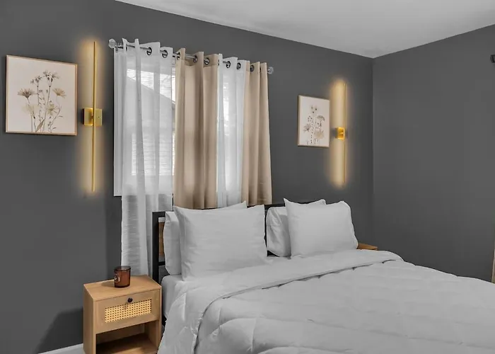 Modern 3br Quiet Area Family Friendly